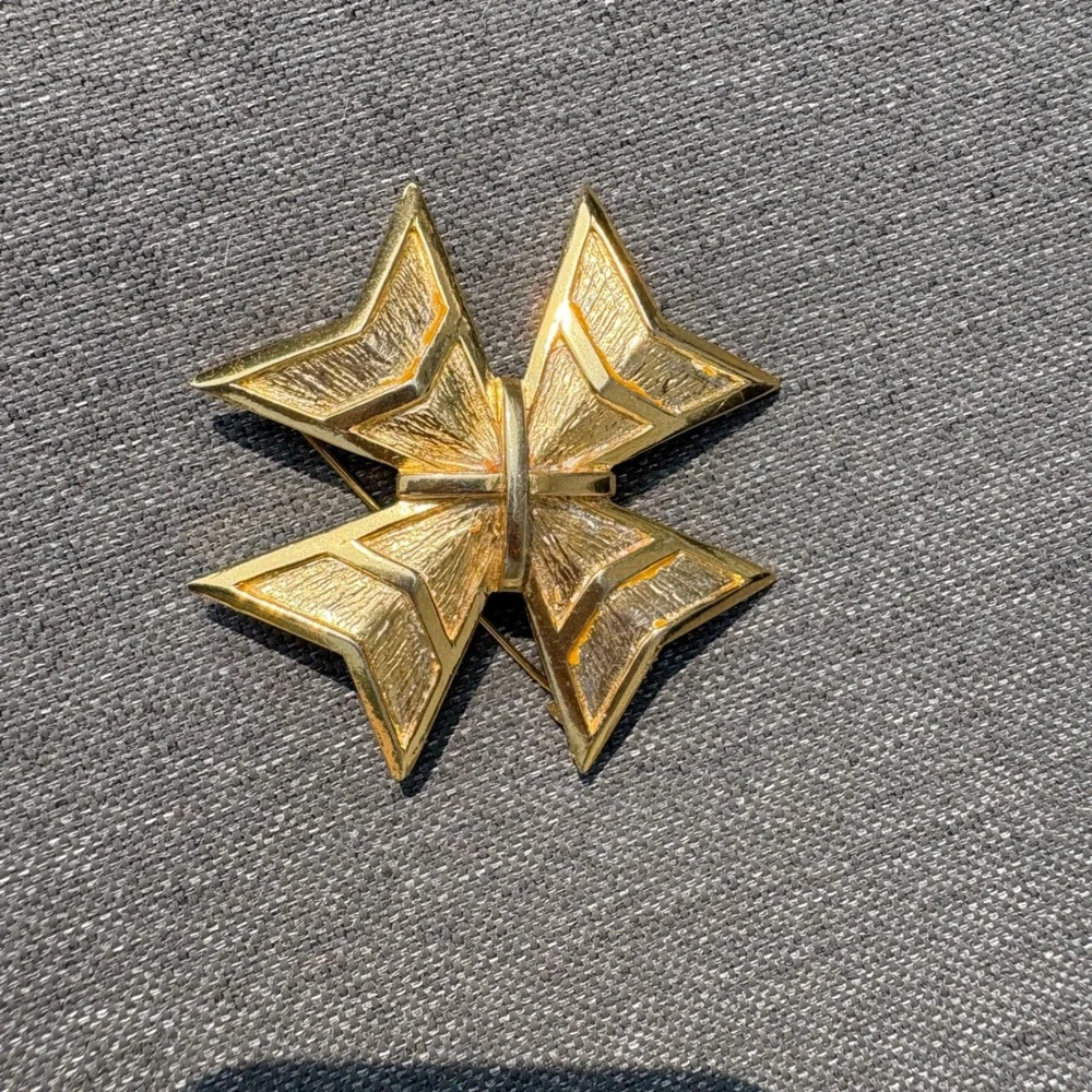 Vtg KJL‎ Kenneth Jay Lane Maltese Cross Brooch Pin 2.5